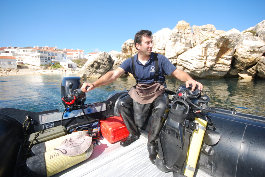 Wave Energy Device Survey and Maintenance (2014) image 1