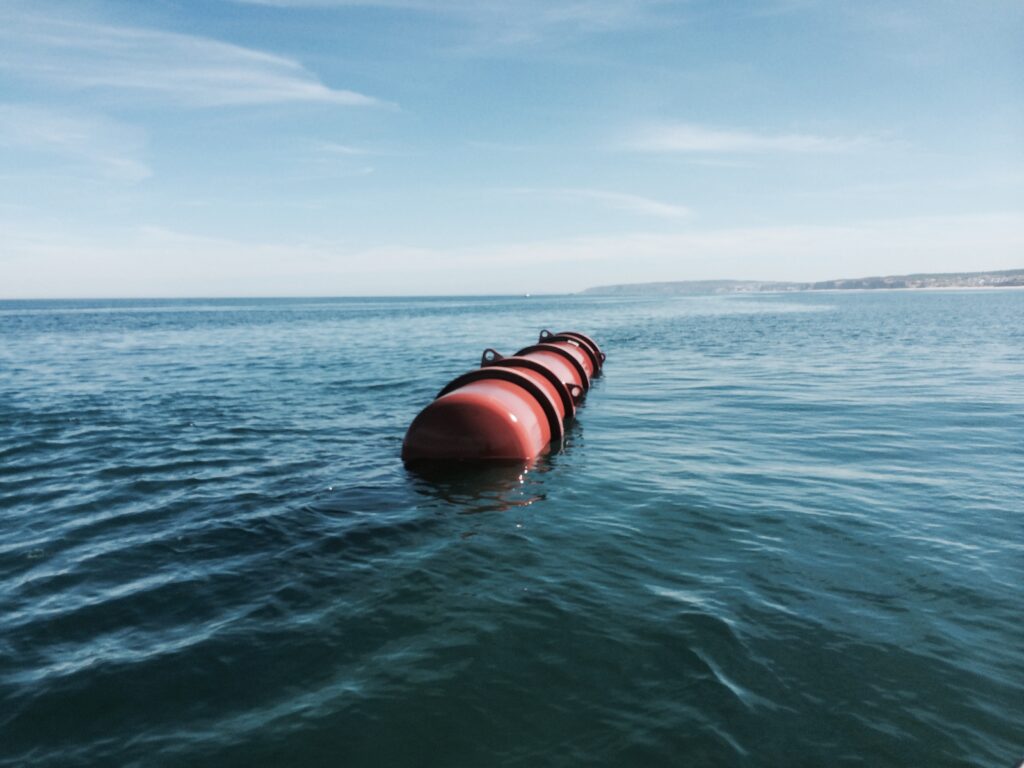 Wave Energy Device Survey and Maintenance (2014)